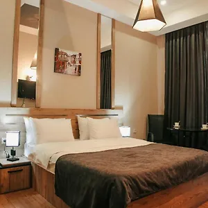 https://city-heart-hotel.alltbilisihotels.com